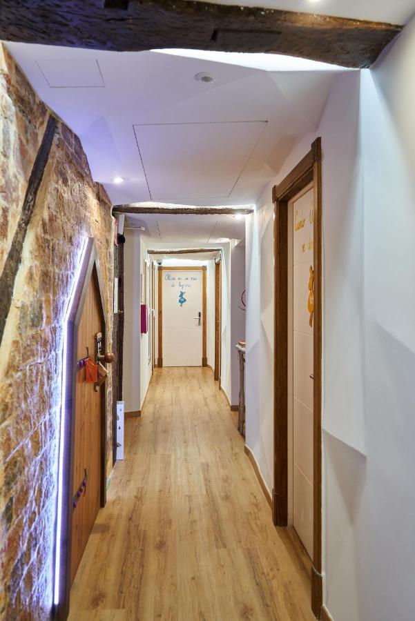 Pension Aliciazzz Bed And Breakfast Bilbao Eksteriør billede