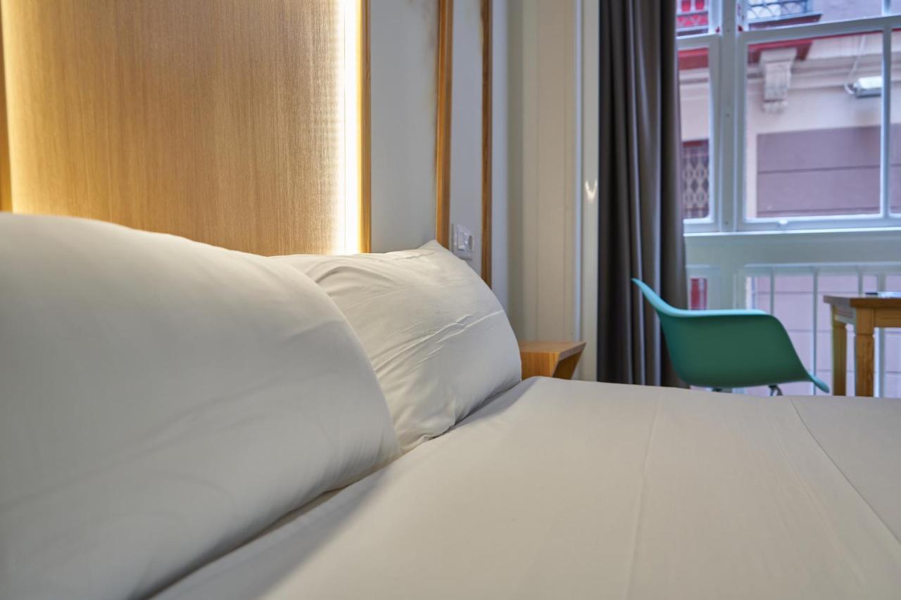 Pension Aliciazzz Bed And Breakfast Bilbao Eksteriør billede
