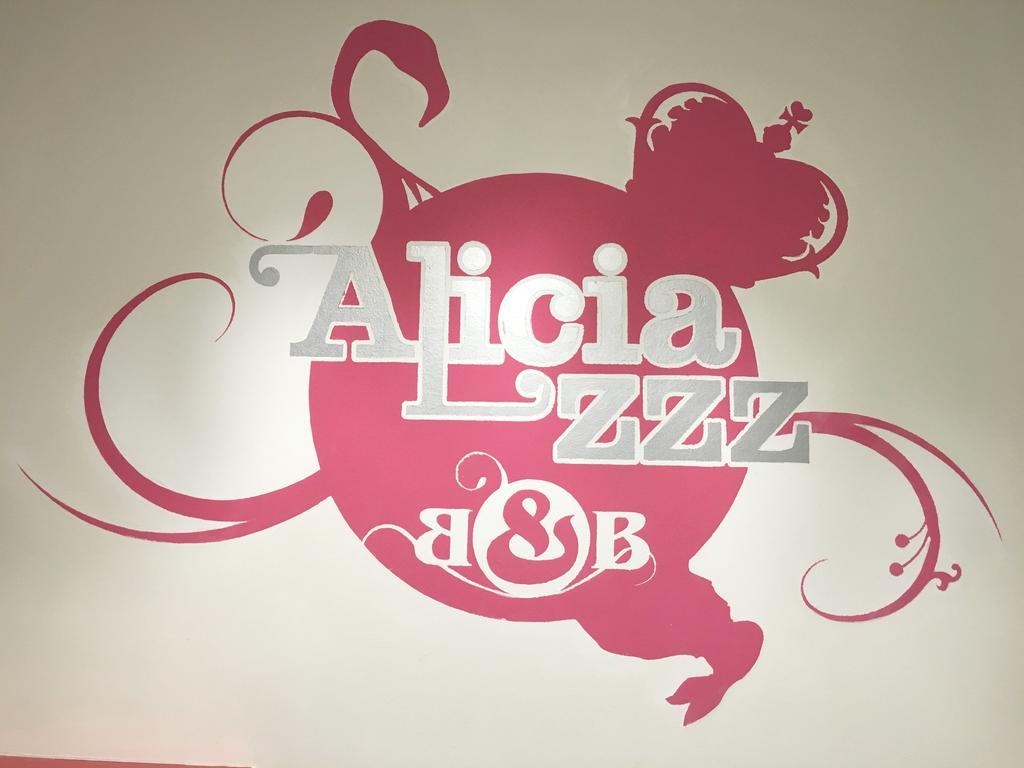 Pension Aliciazzz Bed And Breakfast Bilbao Eksteriør billede