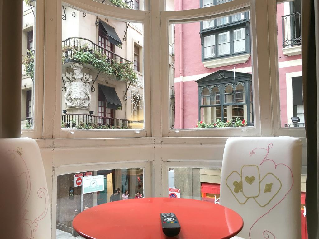 Pension Aliciazzz Bed And Breakfast Bilbao Eksteriør billede