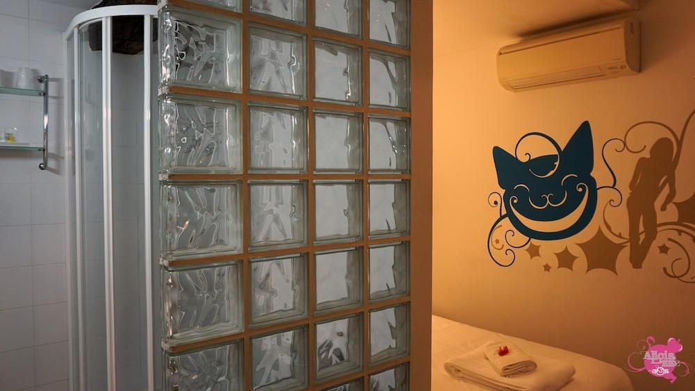 Pension Aliciazzz Bed And Breakfast Bilbao Eksteriør billede